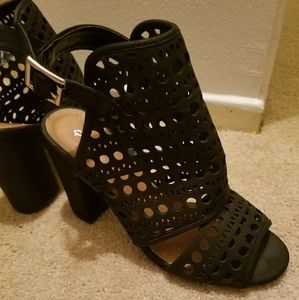 Sexy Qupid Black Heels